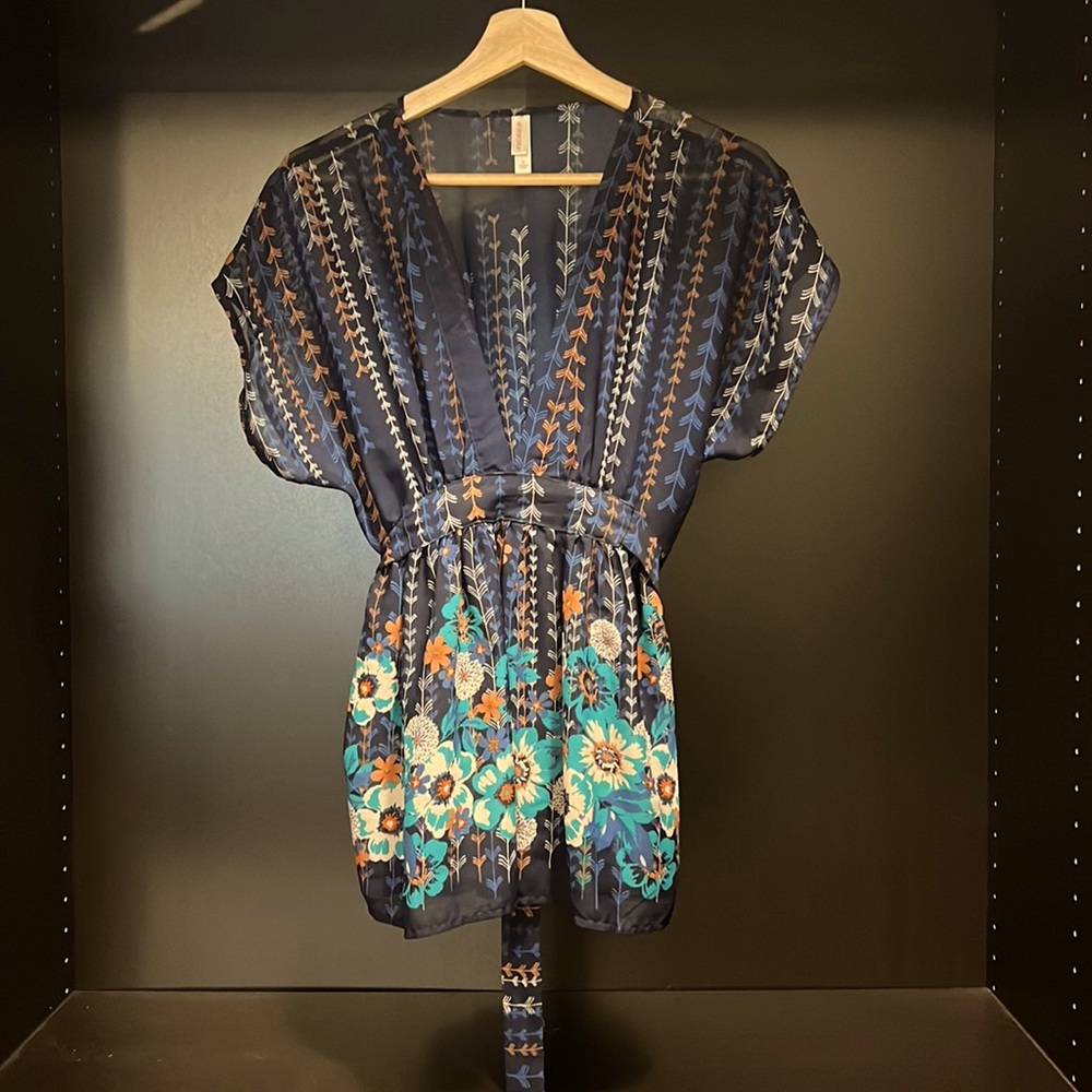 Blue patterned babydoll blouse